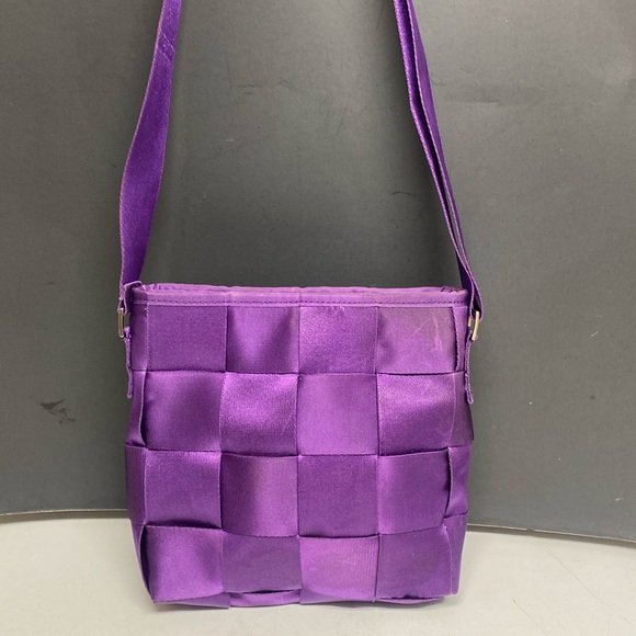 COMELY Seatbelt Crossbody Bag Zippered Purple Purse - Picture 5 of 17